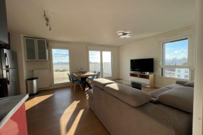 Spacious flat with terrace